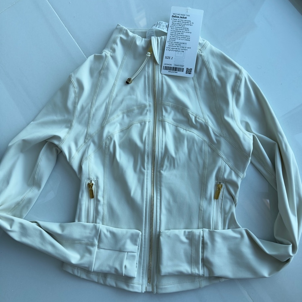 Lulu lemon cropped size 2 new